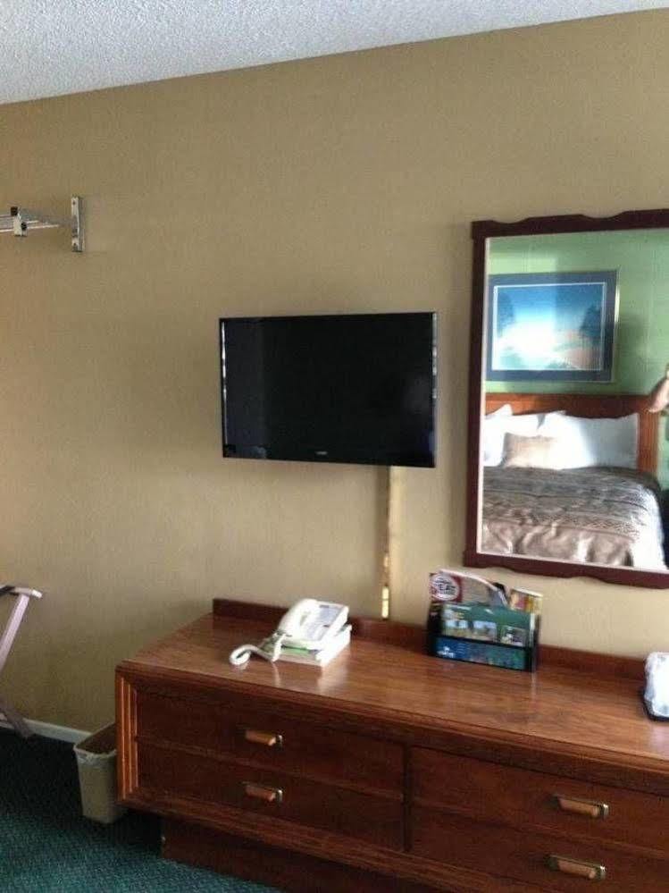 Knights Inn Motel แกรนท์พาส ภายนอก รูปภาพ